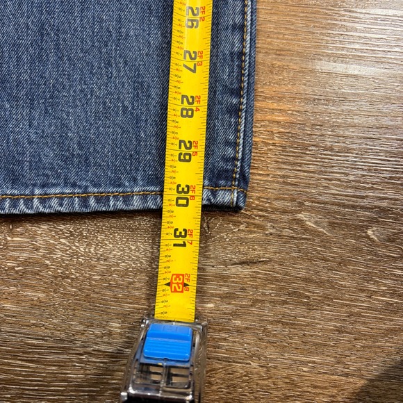 Levi's 501 Jeans Men's 34x32 Blue Denim Button Fly Classic Fit Casual Travel - Picture 9 of 9